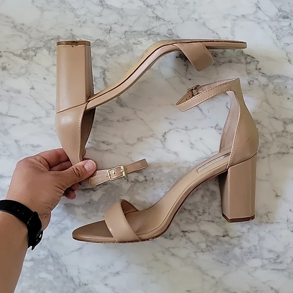 INC International Concepts Heels Size 8 - Picture 2 of 7